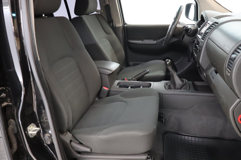 Nissan Navara, 2015