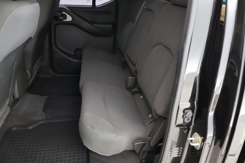 Nissan Navara, 2015