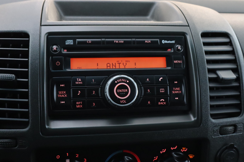 Nissan Navara, 2015