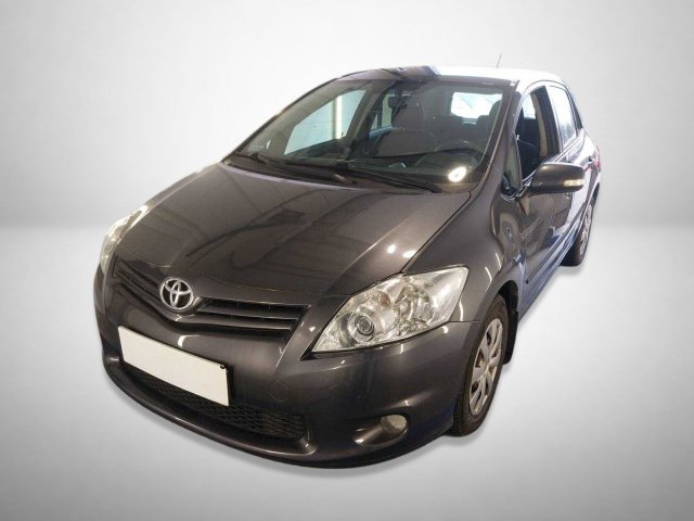 Toyota Auris 2013