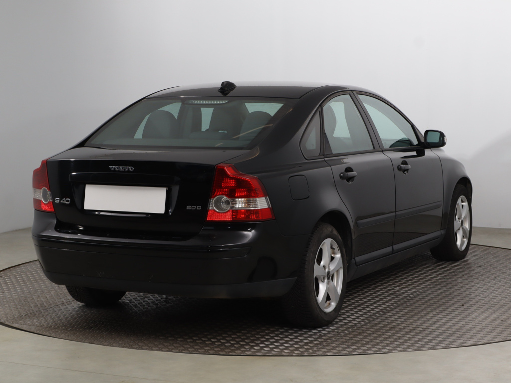Volvo S40