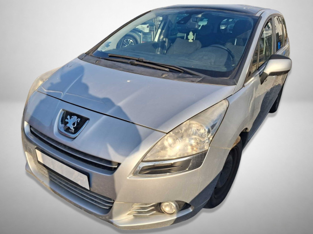 Peugeot 5008 2011