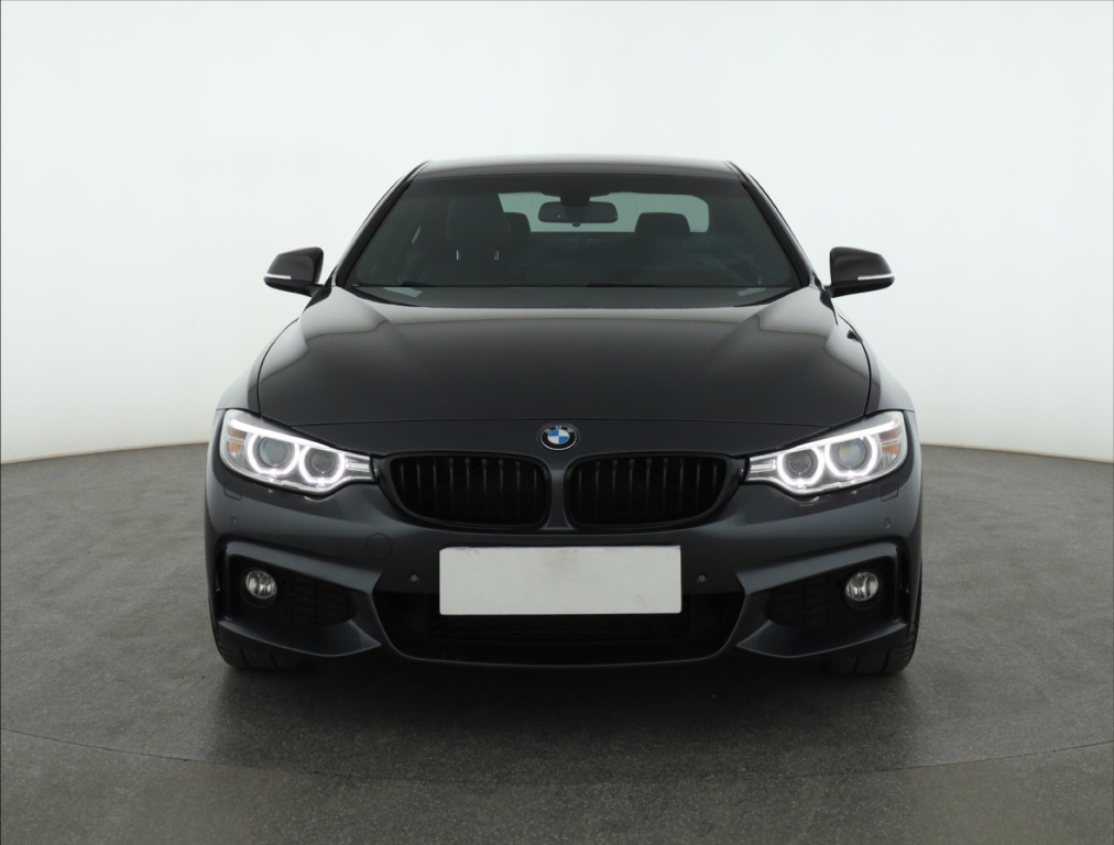 BMW 4