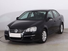 Volkswagen Jetta - 2010