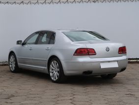 Volkswagen Phaeton - 2012