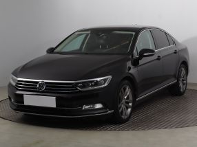 Volkswagen Passat - 2015