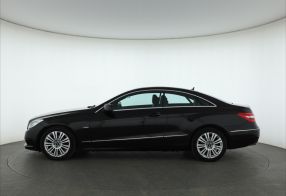 Mercedes-Benz E - 2011