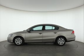 Volkswagen Passat - 2012