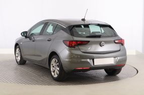 Opel Astra - 2021