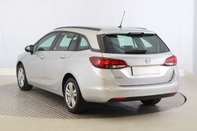 Opel Astra - 2020