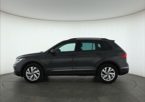 Volkswagen Tiguan - 2022