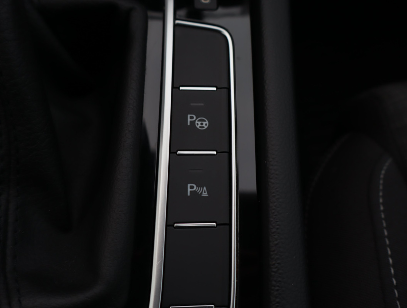 Volkswagen Passat, 2021