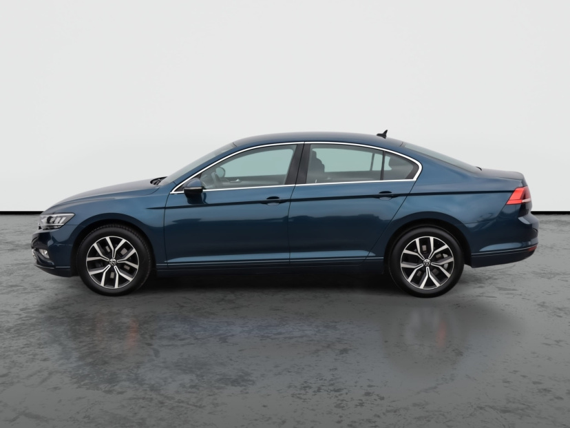 Volkswagen Passat, 2021