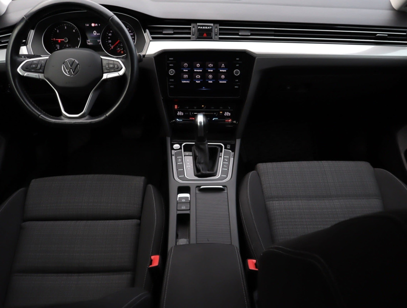 Volkswagen Passat, 2021