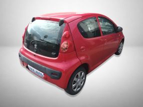 Peugeot 107 - 2011