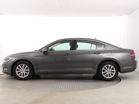 Volkswagen Passat - 2016