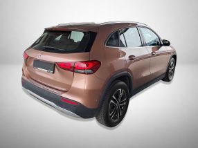 Mercedes-Benz GLA - 2023