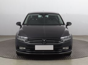 Volkswagen Passat - 2021