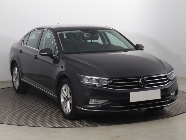 Volkswagen Passat 2021