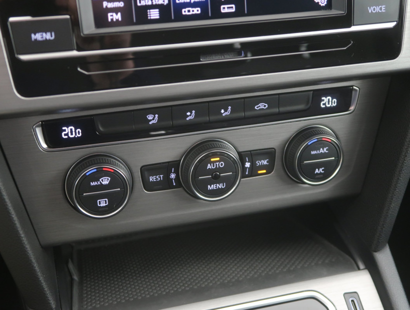 Volkswagen Passat, 2020