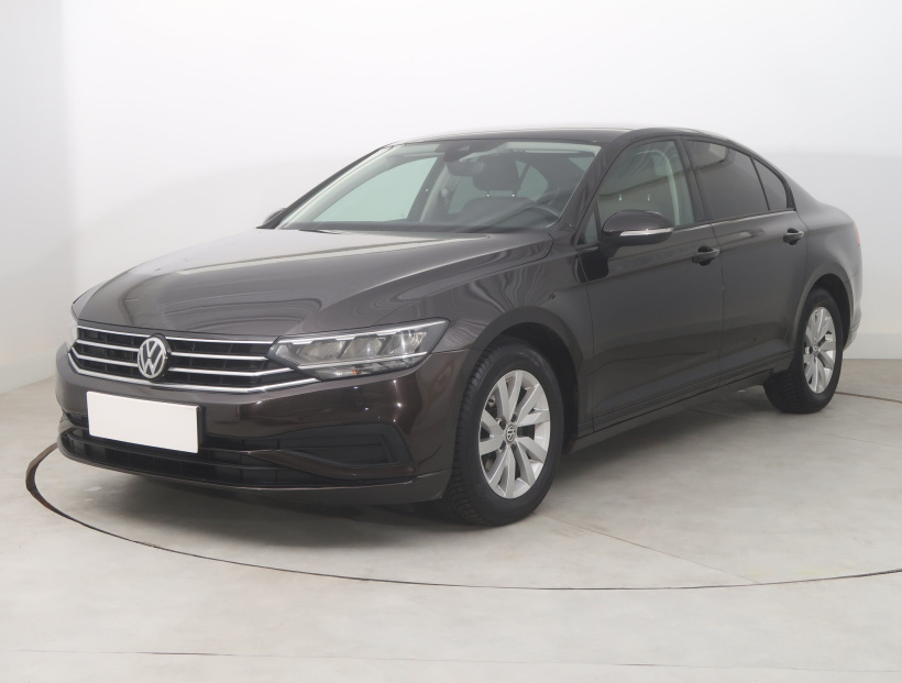 Volkswagen Passat, 2020