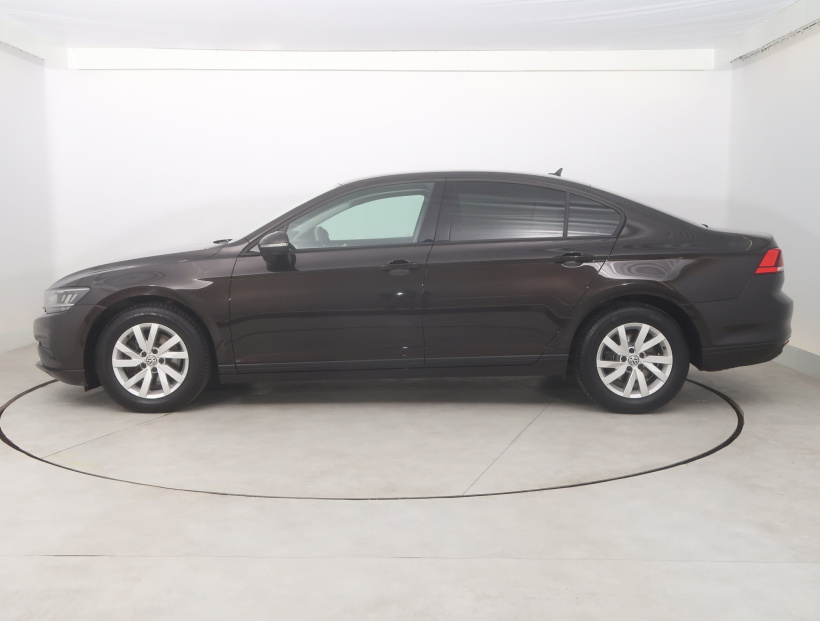 Volkswagen Passat, 2020