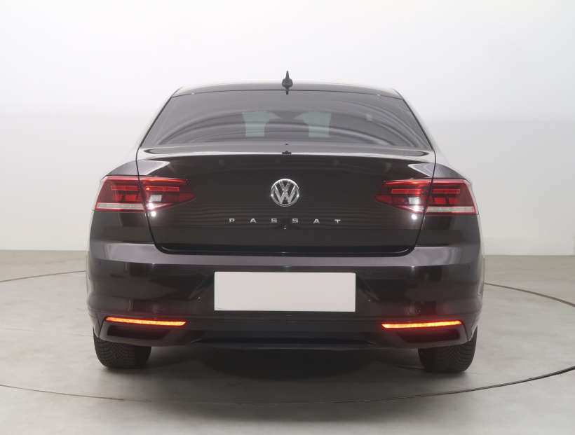 Volkswagen Passat, 2020