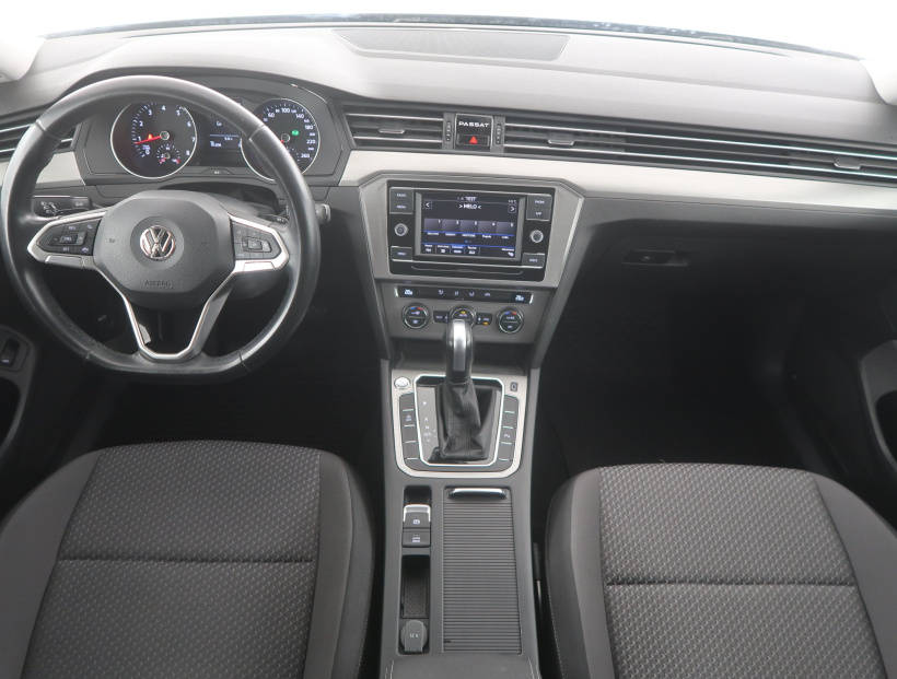 Volkswagen Passat, 2020
