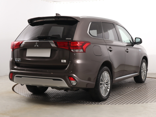 Mitsubishi Outlander 2.4 PHEV