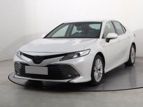 Toyota Camry - 2019