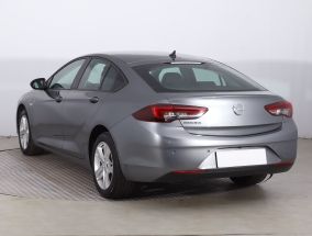 Opel Insignia - 2021