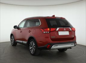 Mitsubishi Outlander - 2018