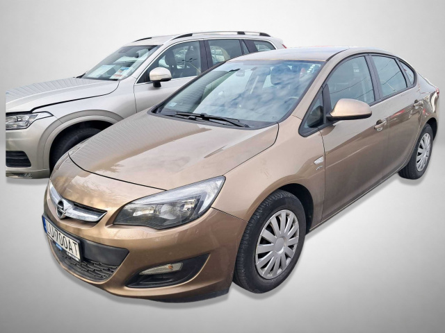 Opel Astra 2014