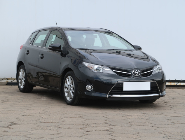 Toyota Auris 2014