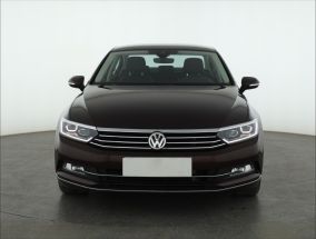 Volkswagen Passat - 2016
