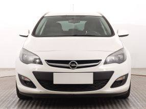 Opel Astra - 2013