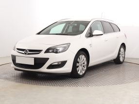 Opel Astra - 2013