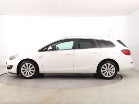 Opel Astra - 2013