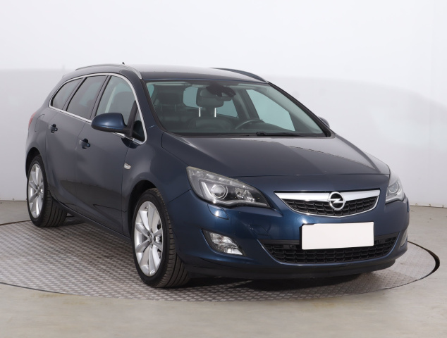 Opel Astra 2011