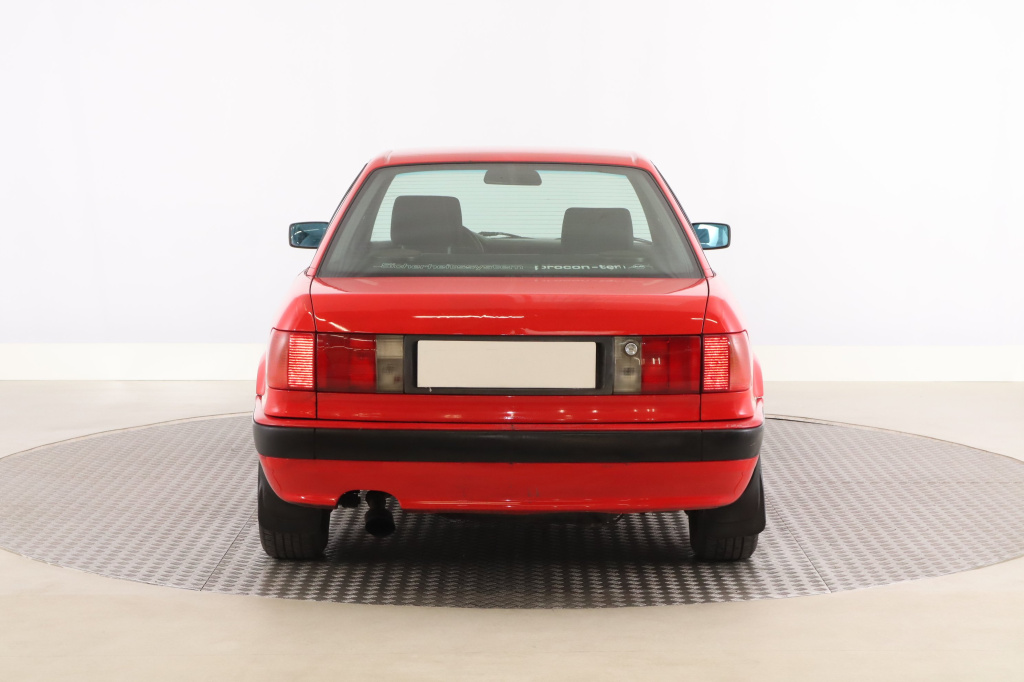 Audi 80