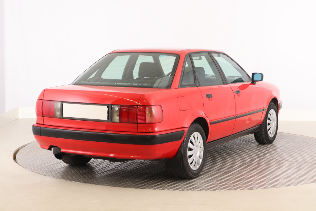 Audi 80