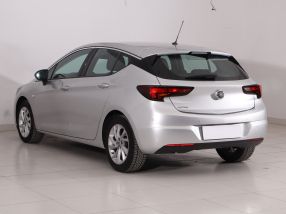 Opel Astra - 2021
