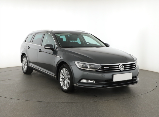Volkswagen Passat 2021