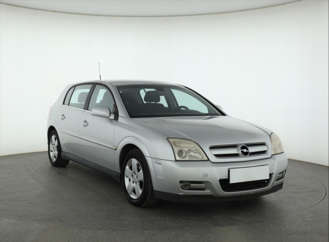 Opel Signum 2004