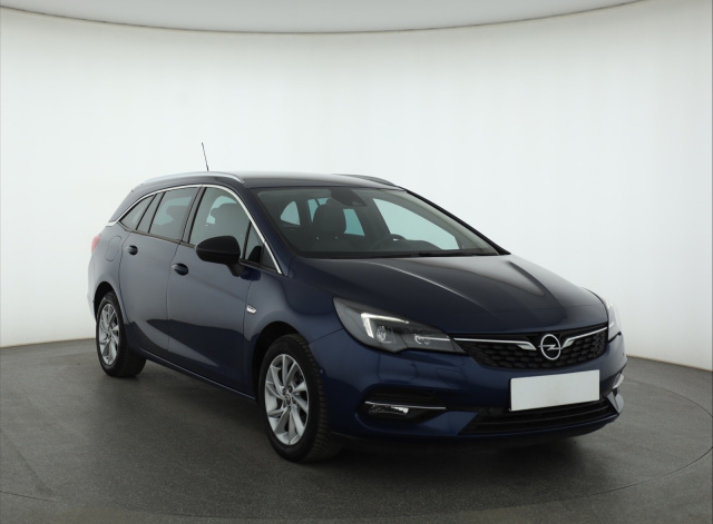 Opel Astra 2021
