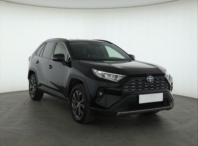 Toyota RAV4 2021