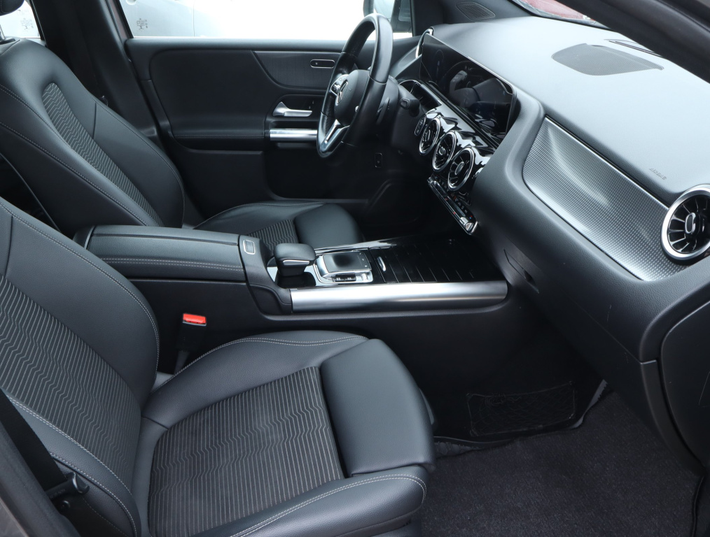 Mercedes-Benz B