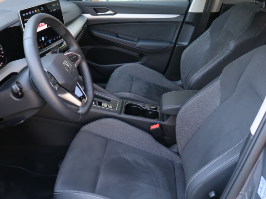 Volkswagen Golf 1.5 eTSI