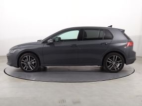 Volkswagen Golf - 2024