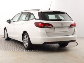Opel Astra - 2020